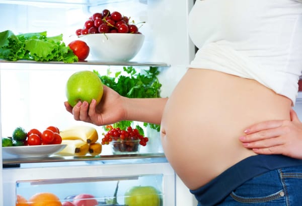 cơ thể được xoa dịu và quan trọng hơn là giúp mẹ đối phó với chứng trầm cảm sau sinh rất hay gặp ở phụ nữ.