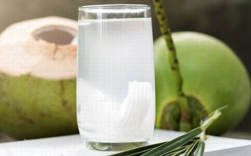 Mẹ bầu cần chú ý bổ sung nước đầy đủ mỗi ngày
