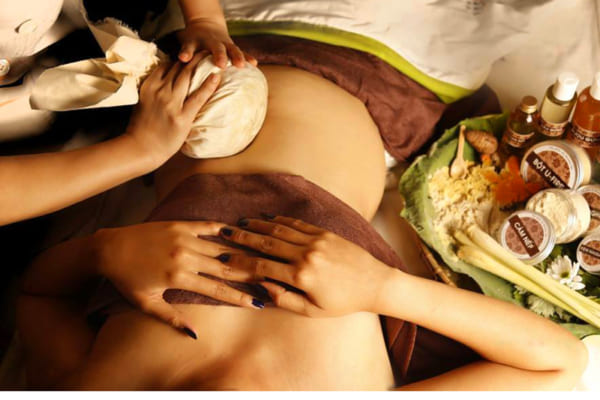 khi thực hiện với phụ nữ mang thai, phương pháp này có thể gây ảnh hưởng không tốt đến thai nhi nếu tác động đến một số huyệt ở vị trí đặc biệt.