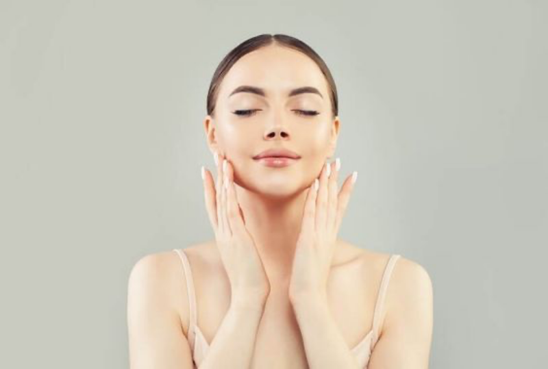 Thời gian tốt nhất để massage mặt chống nhăn là buổi sáng