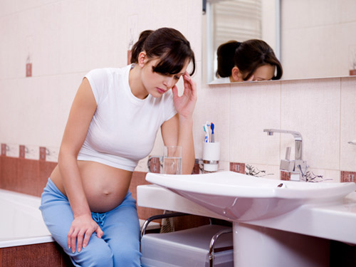 bà bầu bị ốm nghén