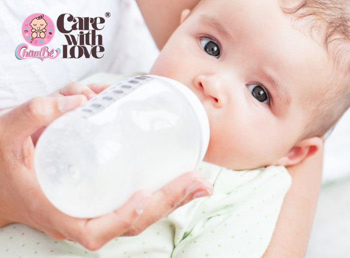 Pha sữa cho con, mẹ nhớ cẩn thận nhé!