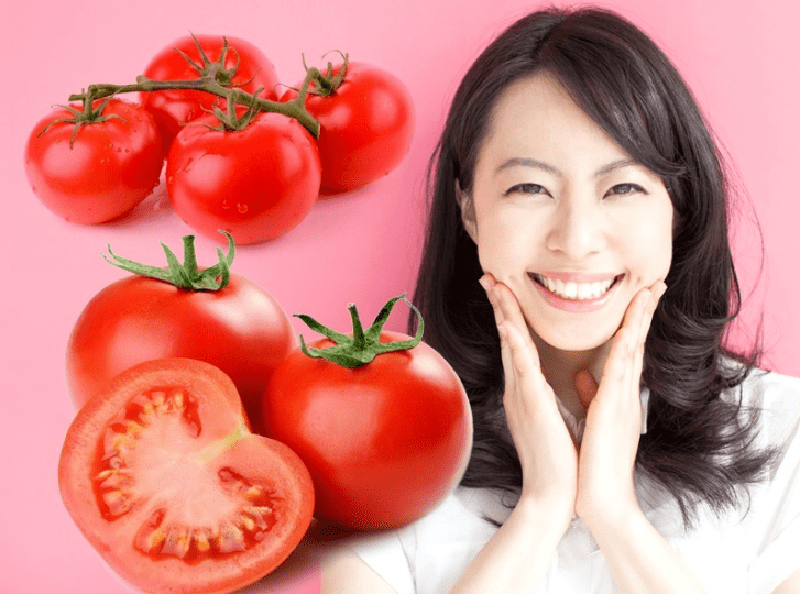 Đắp mặt nạ cà chua cho bà bầu