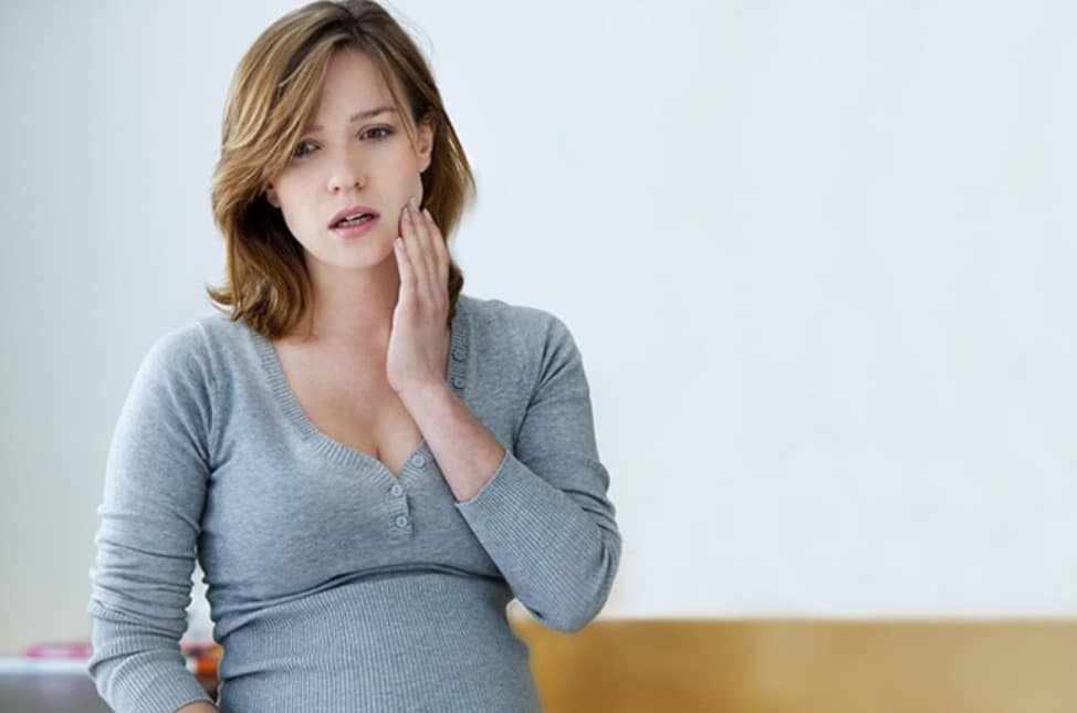 Mọc răng khôn ảnh hưởng thế nào đến mẹ và bé
