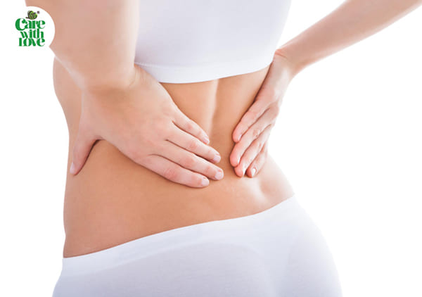 Nhiễm lạnh sau sinh vì không chú ý giữ ấm cơ thể. Điều này dễ khiến thể thừa độ ẩm, đau đớn vùng lưng, xương khớp trên toàn cơ thể