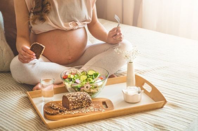 Các món ăn tốt cho mẹ bầu và em bé