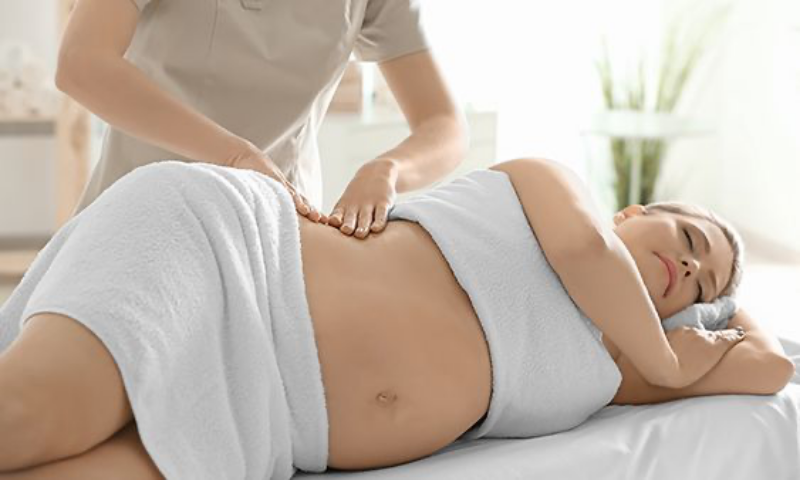 Cách mát xa lưng cho bà bầu hiệu quả