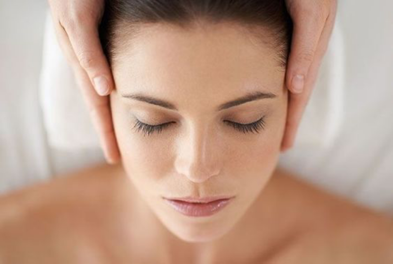 Hạn chế các biểu cảm làm nhăn da